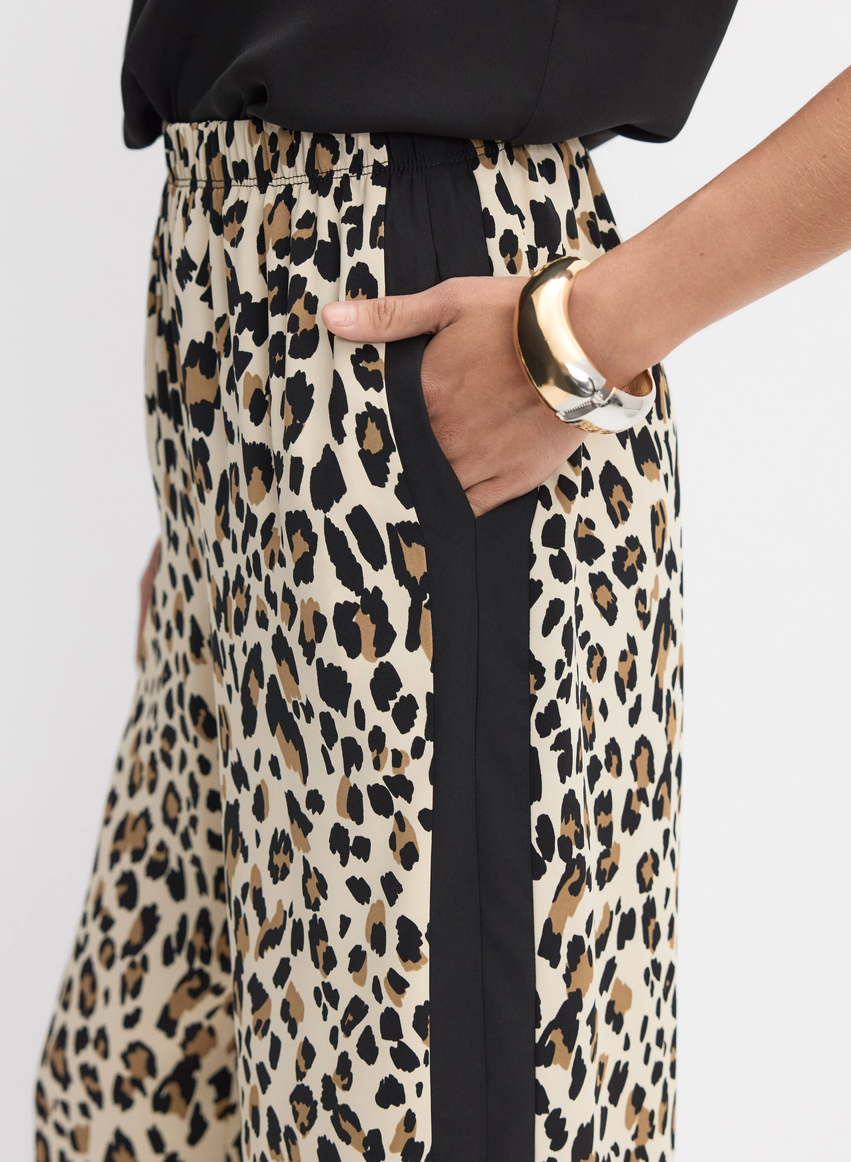 Joseph Ribkoff - Leopard Print Culottes - Image 4