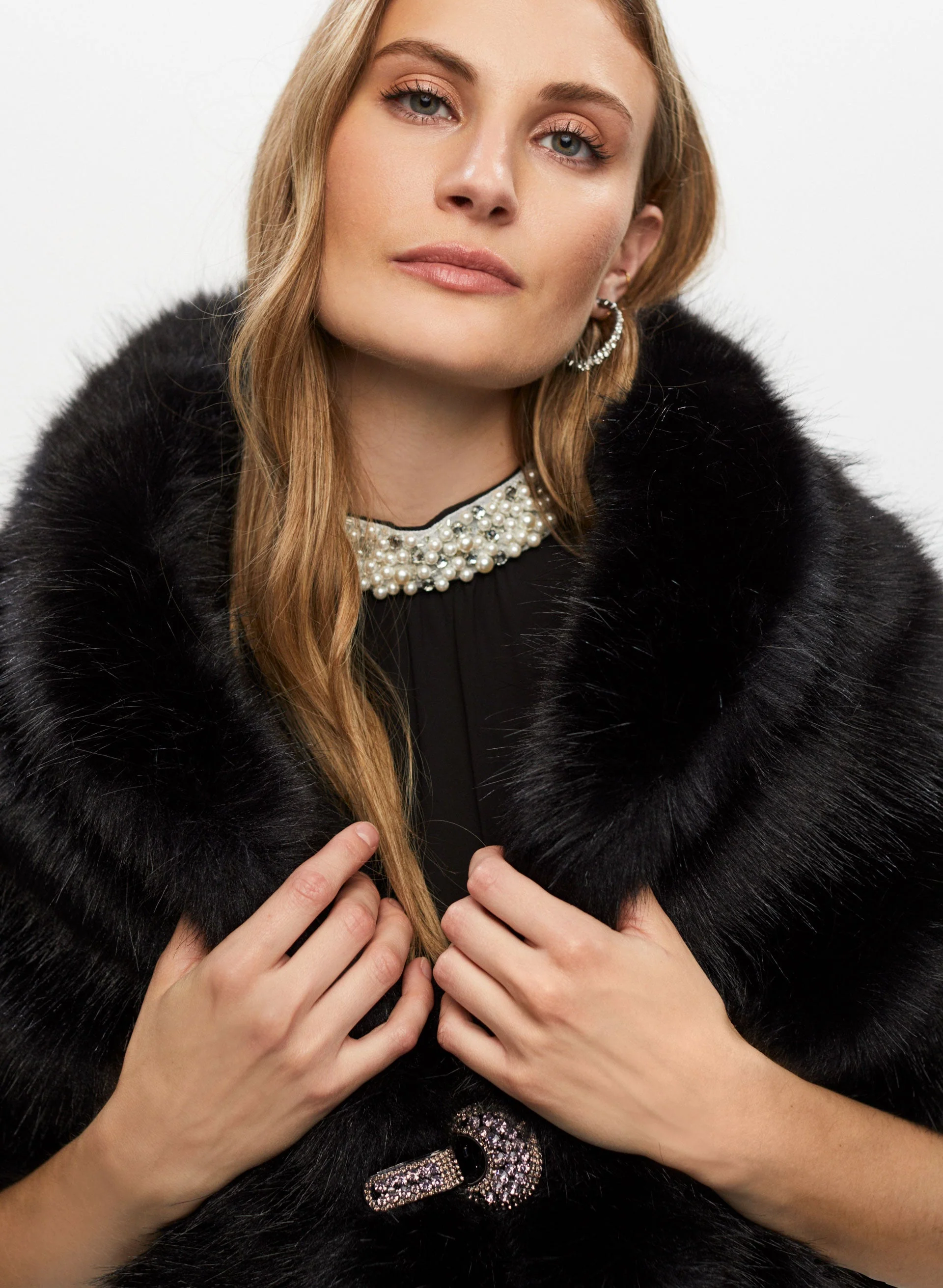 Rhinestone Clip Faux Fur Stole - Image 3