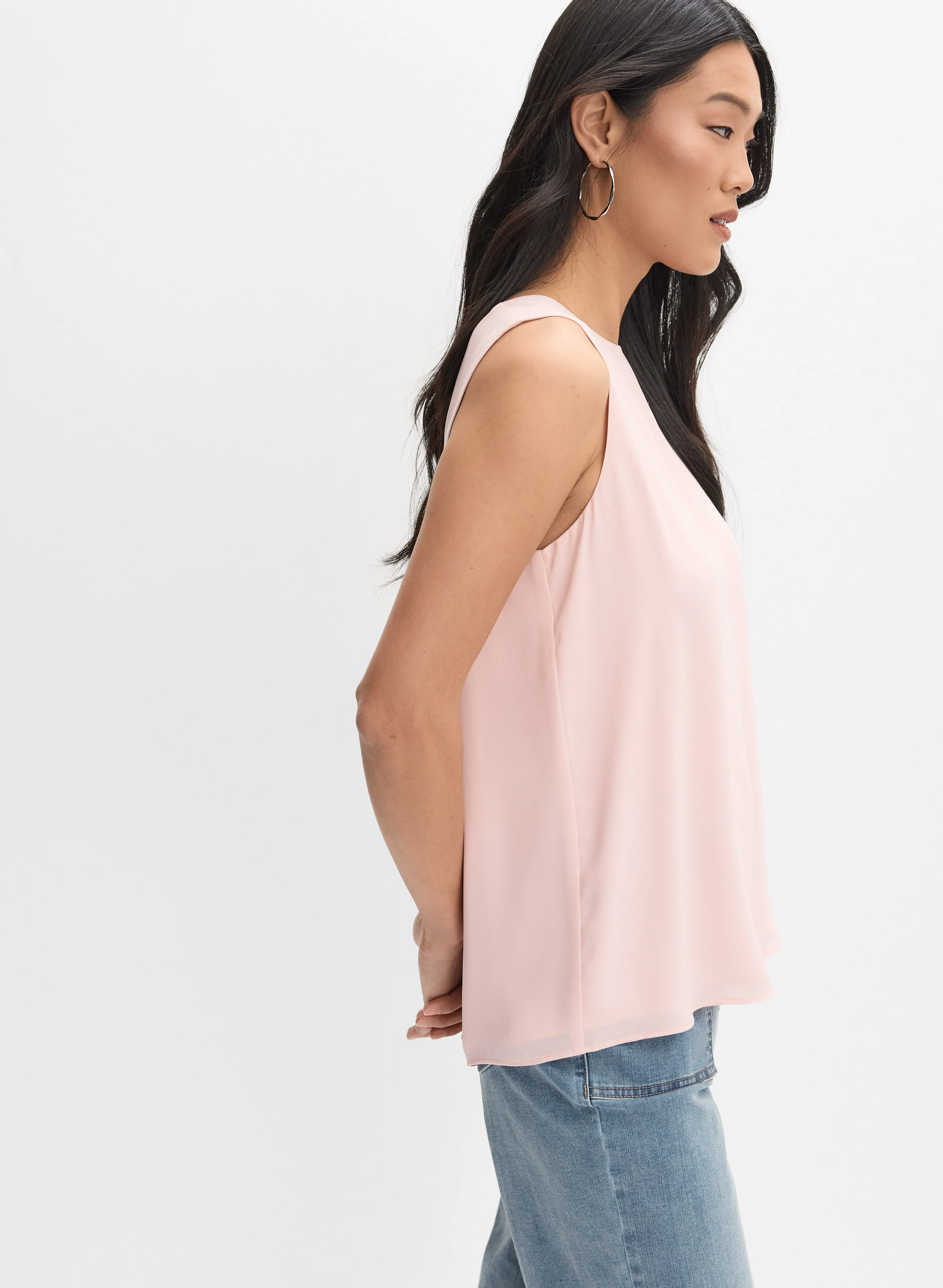 Sleeveless Crepe Blouse - Image 5