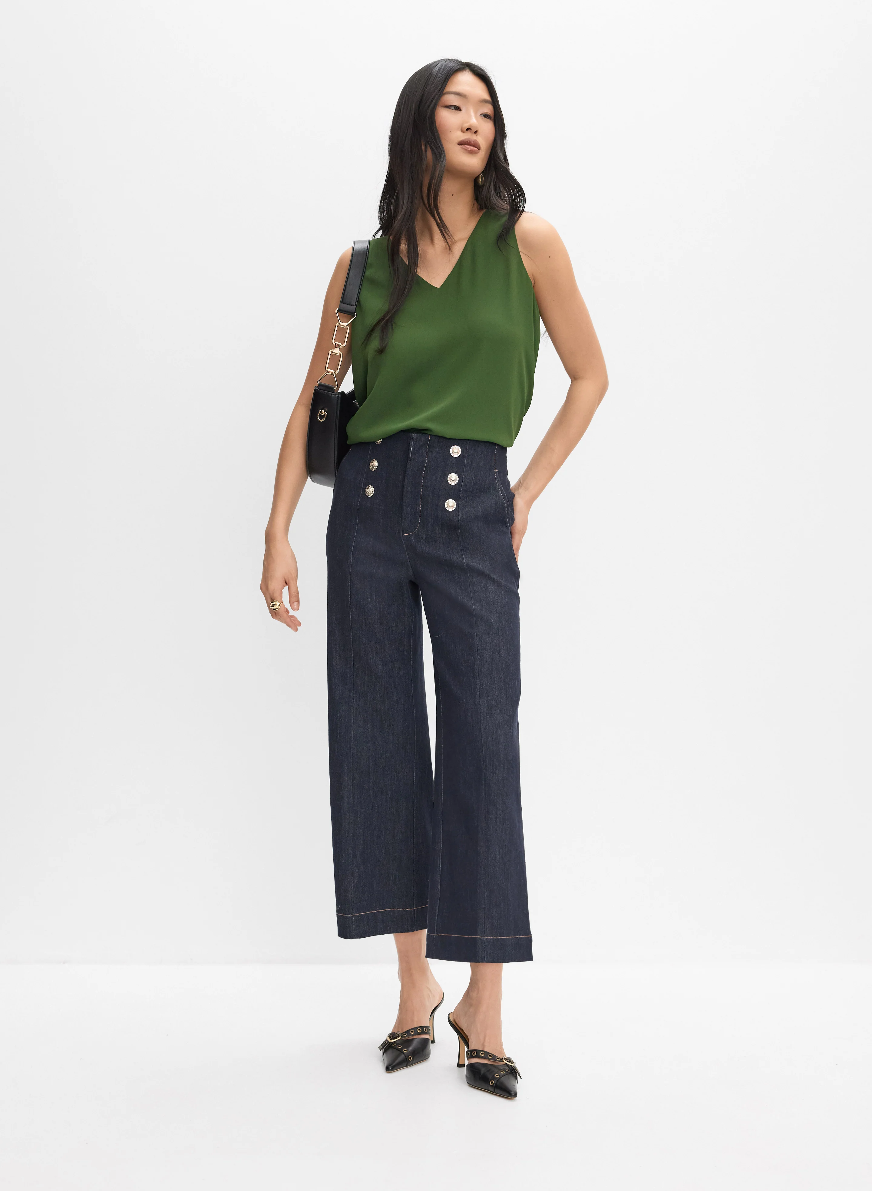 Sleeveless V-Neck Blouse - Image 3
