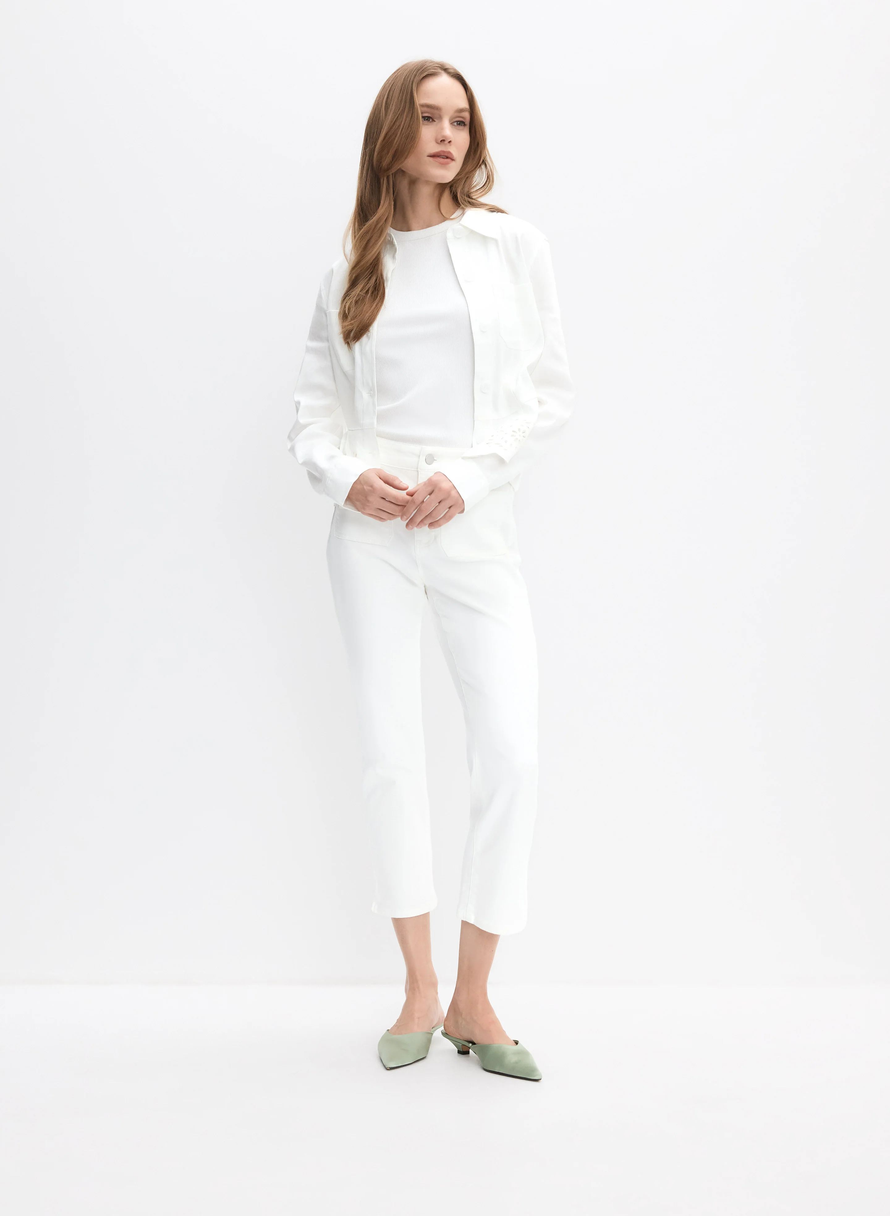 Straight-Leg Denim Capris - Image 4