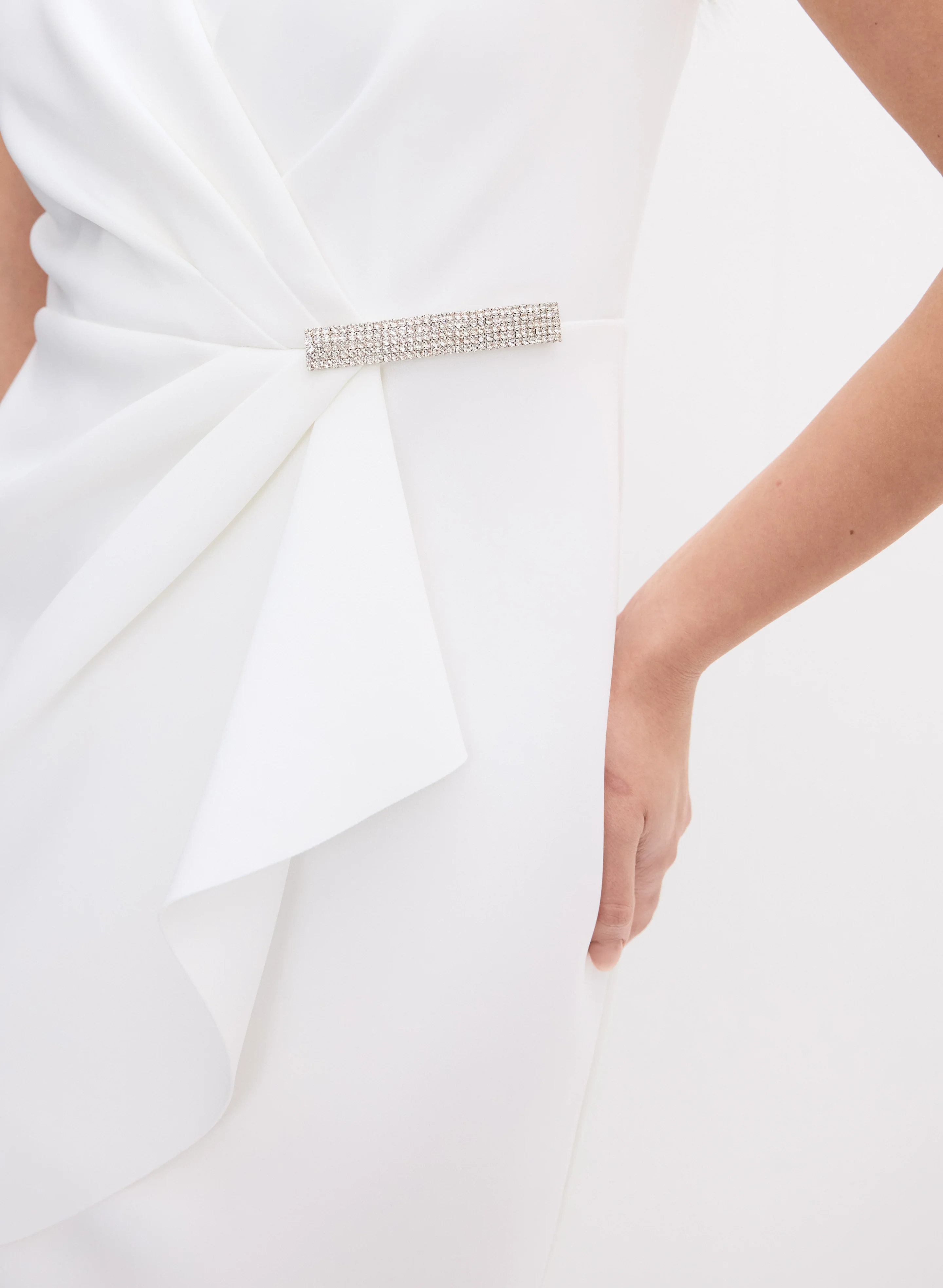 V-Neck Crystal Detail Dress - Image 5